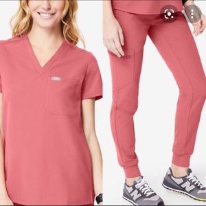 Figs scrub set, XS jogger pants, XXS caterina top, in quartz